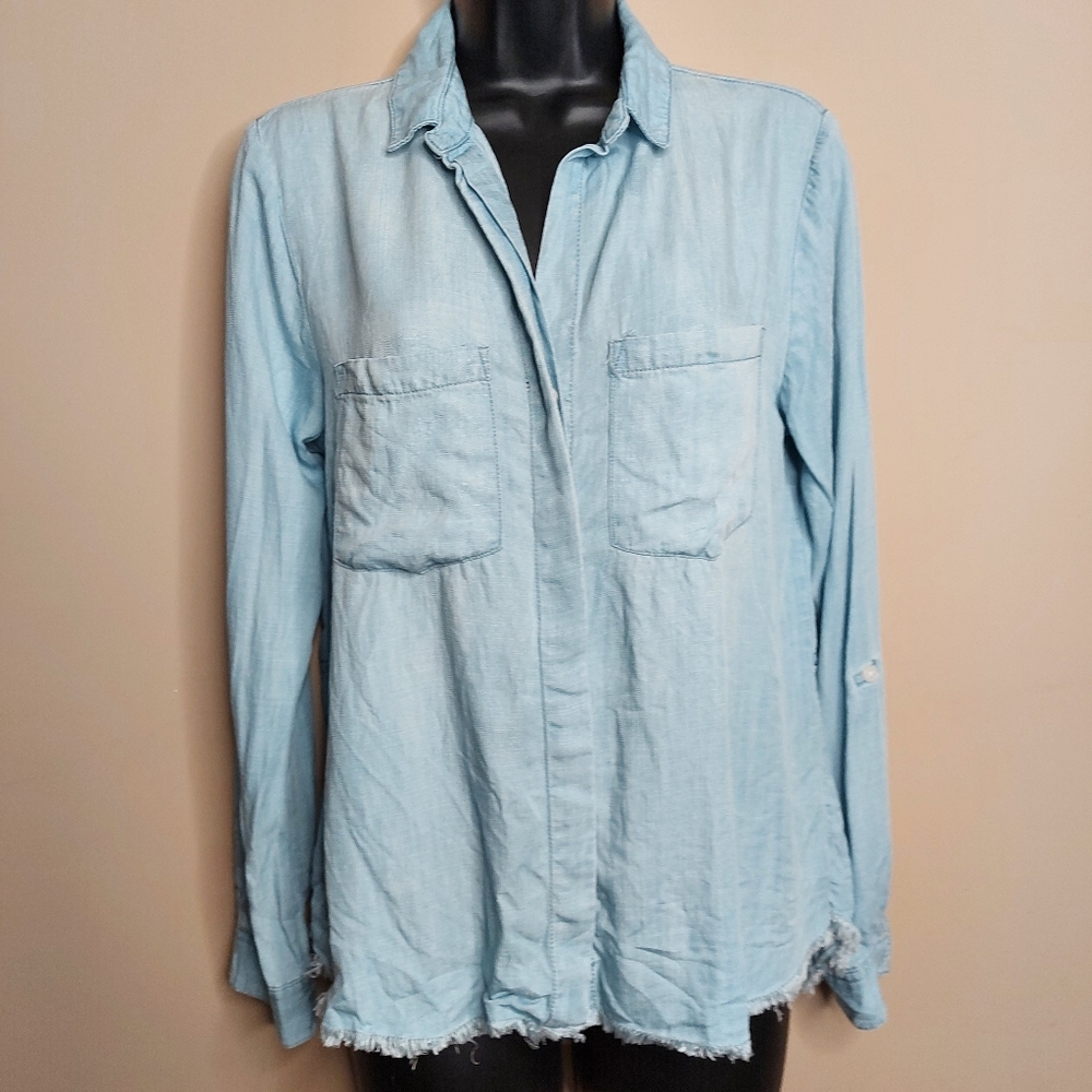 Harper raw hem button up split back shirt